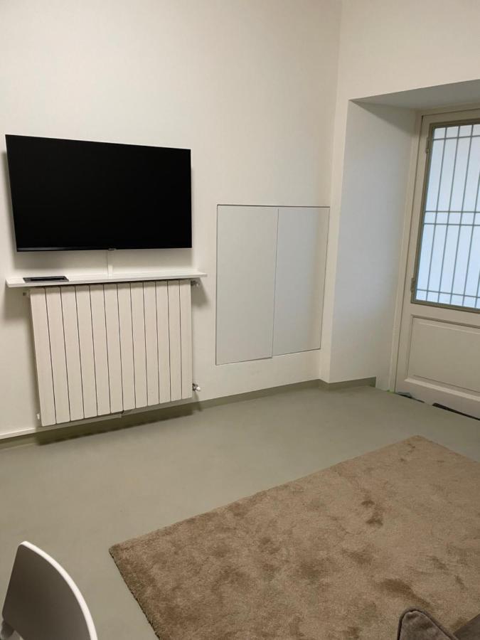 Number 99 Apartment Bergamo Bagian luar foto